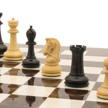 Ensemble d’Échecs de Luxe Grand Monarch en Ébène et Noyer