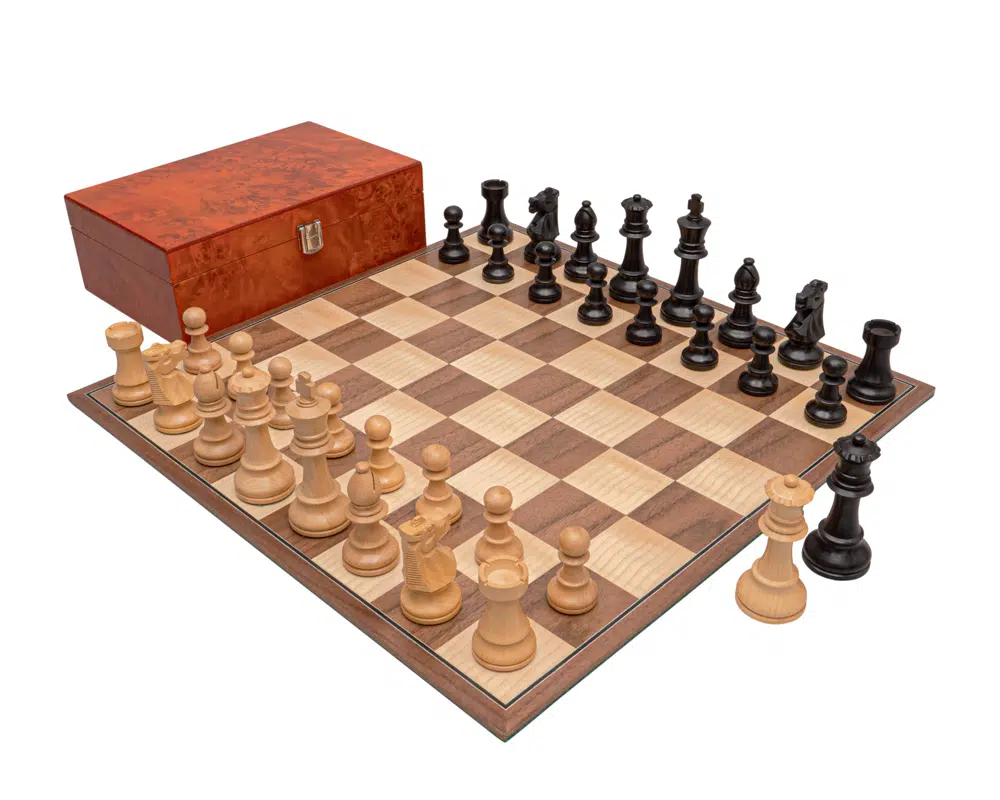 Ensemble d’échecs pliant Conquest en Noyer et Noir