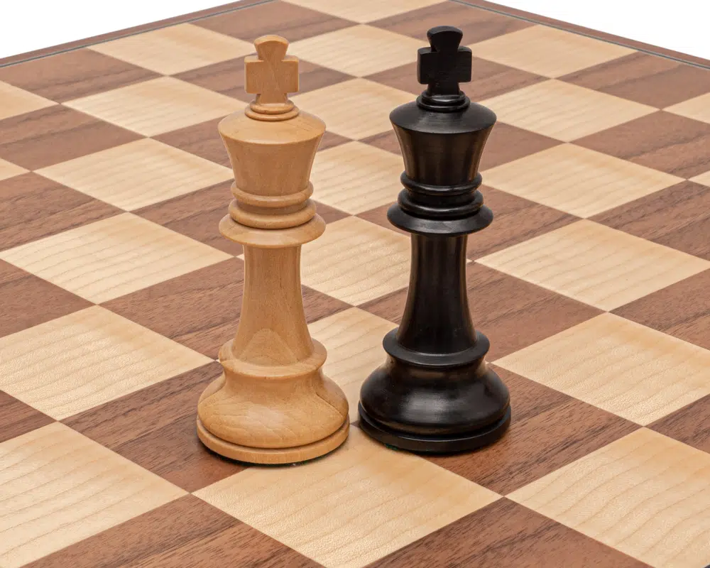 Ensemble d’échecs pliant Conquest en Noyer et Noir