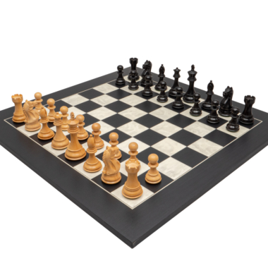 Ensemble d’Échecs Fierce Knight en Noir et Érable