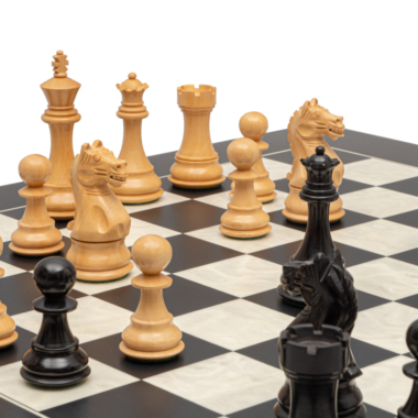 Ensemble d’Échecs Fierce Knight en Noir et Érable