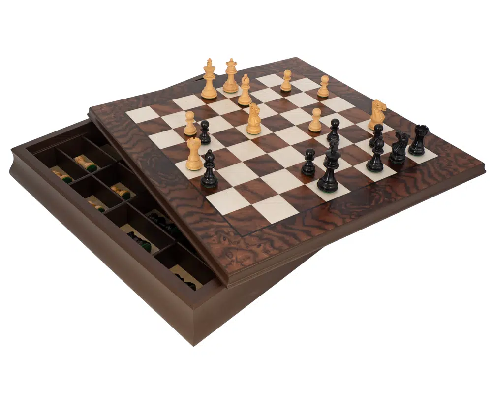 Kingsclere Luxus-Schachspiel aus Ebenholz und Walnuss mit integrierter Aufbewahrung