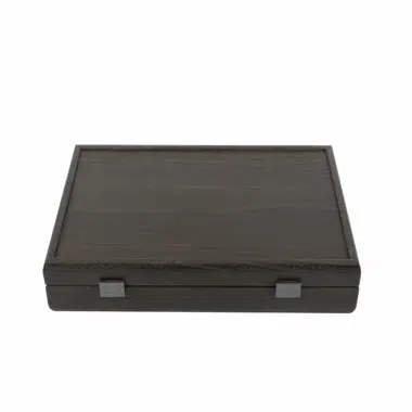 Coffret en bois noir fermé pour ensemble de poker de luxe - Le Palais Des Echecs