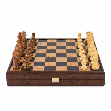 Schachspiel Nussbaum 40x40 cm mit Staunton-Figuren, Frontansicht – Le Palais Des Echecs