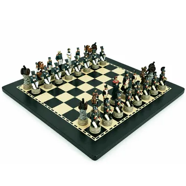 Set Napoleon Russlandfeldzug IV Schachspiel aus Harz und Schachbrett aus schwarz und elfenbeinfarben gebeiztem Holz