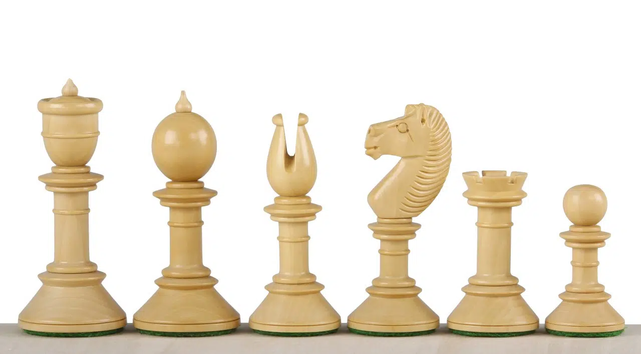 Pièces d'échecs Staunton classiques 10,5 cm en bois claires - Le Palais Des Echecs