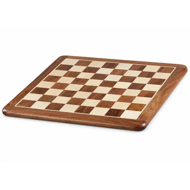 Schachbrett aus massivem Holz mit quadratischem Muster - Le Palais Des Echecs